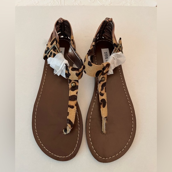 Steve Madden Sandals NWT size 8 leopard print thong style - Picture 1 of 5